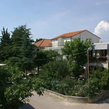 Apartment With A Parking Space - 4172 Vodice