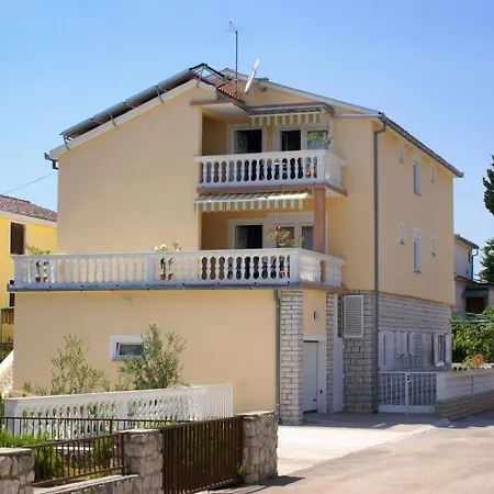With A Parking Space - 4172 Apartman Vodice