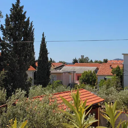 Apartment With A Parking Space - 4172 Vodice