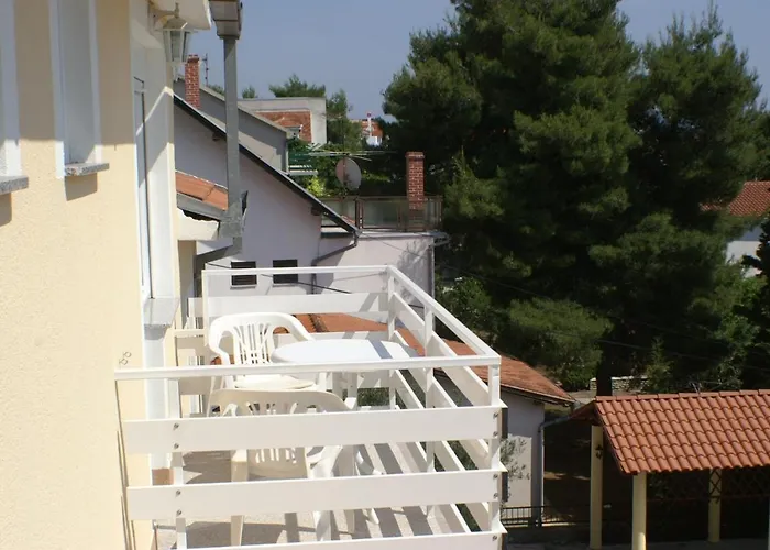 Appartement With A Parking Space - 4172 *